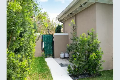 20710 NW 29th Avenue, Boca Raton, FL 33434 - Photo 46