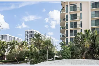 424 N Riverside Drive, Pompano Beach, FL 33062 - Photo 2