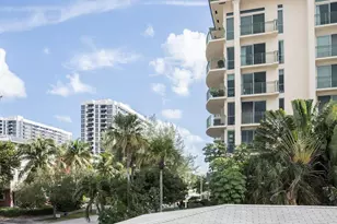 424 N Riverside Dr, Pompano Beach, FL 33062 - Photo 2