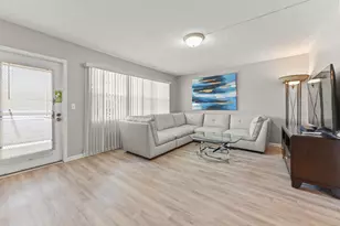 2056 Ainslie D, Boca Raton, FL 33434 - Photo 2
