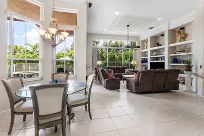 911 Forest Glen Lane, Wellington, FL 33414 - Photo 10