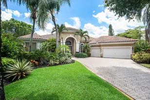 911 Forest Glen Ln, Wellington, FL 33414 - Photo 4