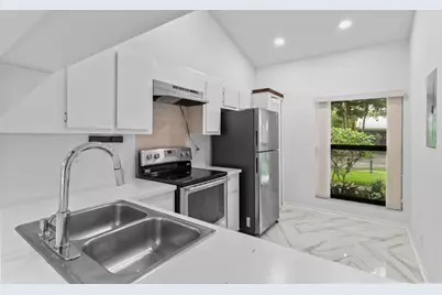 1400 NW 9th Avenue #B-14, Boca Raton, FL 33486 - Photo 10