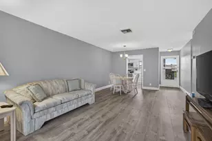 2703 Dudley Dr W, West Palm Beach, FL 33415 - Photo 14