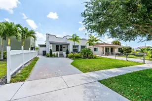 4324 Garden Ave, West Palm Beach, FL 33405 - Photo 4