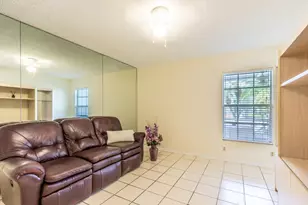 9185 Flynn Cir, Boca Raton, FL 33496 - Photo 12