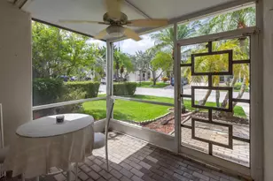 9185 Flynn Cir, Boca Raton, FL 33496 - Photo 4