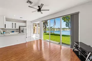 7835 Springfield Lake Dr, Lake Worth, FL 33467 - Photo 4