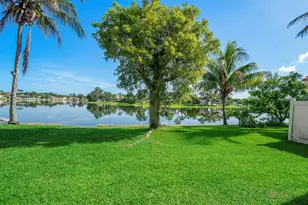 7835 Springfield Lake Dr, Lake Worth, FL 33467 - Photo 22