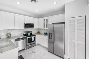 7835 Springfield Lake Dr, Lake Worth, FL 33467 - Photo 6
