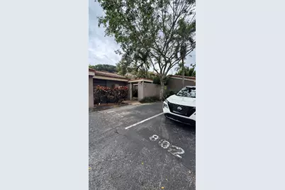 802 Saint Andrews Road #15, Hollywood, FL 33021 - Photo 4