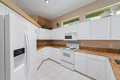 1726 Victoria Circle, Vero Beach, FL 32967 - Photo 10