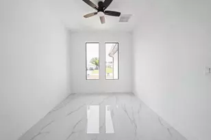 2511 NW 7th Street N, Cape Coral, FL 33993 - Photo 2