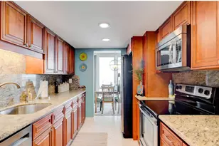 2881 NE 33rd Ct, Fort Lauderdale, FL 33306 - Photo 14