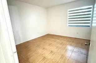 20015 NE 3rd Ct, Miami, FL 33161 - Photo 12