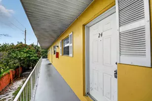 1505 Crescent Circle, Lake Park, FL 33403 - Photo 8
