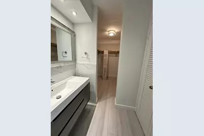 800 West Avenue #637, Miami Beach, FL 33139 - Photo 6