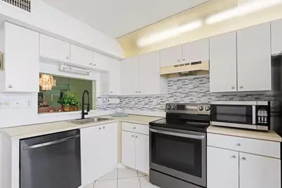 15450 Pembridge Avenue #164, Delray Beach, FL 33484 - Photo 6