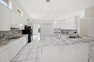 10769 Maple Chase Dr, Boca Raton, FL 33498 - Photo 20