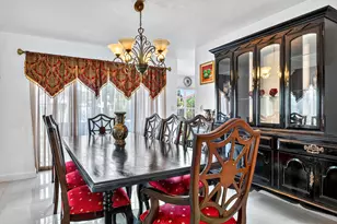 10334 SW 164th Pl, Miami, FL 33196 - Photo 8