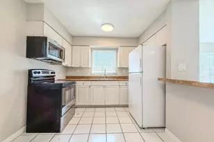 1025 NE 17th Ave, Fort Lauderdale, FL 33304 - Photo 6