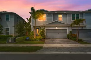 3524 NW Solange Ct, Jensen Beach, FL 34957 - Photo 2