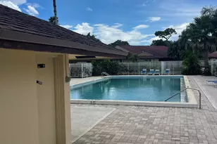 4379 Woodstock Dr, West Palm Beach, FL 33409 - Photo 24