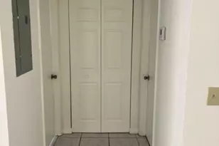 4379 Woodstock Dr, West Palm Beach, FL 33409 - Photo 10