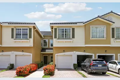 1560 SE Sheffield Terrace N #103, Stuart, FL 34994 - Photo 2
