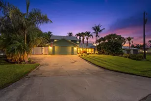 1489 SW Seahawk Way, Palm City, FL 34990 - Photo 4