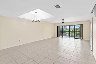 210 Captains Walk, Delray Beach, FL 33483 - Photo 6