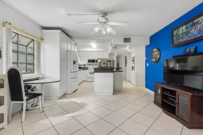 7515 NW 79th Avenue #109, Tamarac, FL 33321 - Photo 16