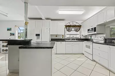 7515 NW 79th Avenue #109, Tamarac, FL 33321 - Photo 2