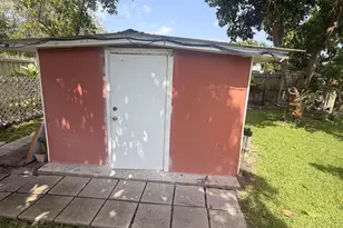 1304 Donwoods Ln, Royal Palm Beach, FL 33411 - Photo 30