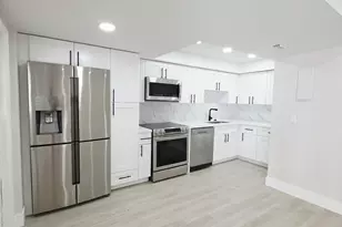 8090 NW 12th St, Margate, FL 33063 - Photo 4