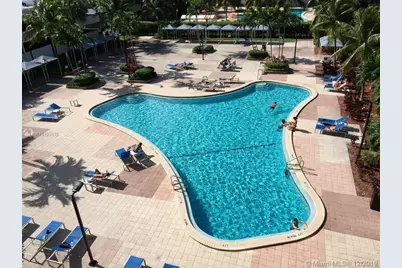 19380 Collins Avenue #1527, Sunny Isles Beach, FL 33160 - Photo 14