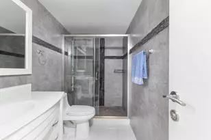 19380 Collins Ave, Sunny Isles Beach, FL 33160 - Photo 8