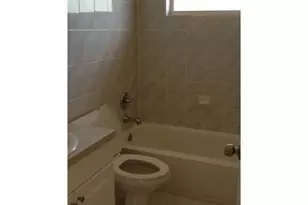 8841 NW 14th St, Pembroke Pines, FL 33024 - Photo 4