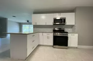 9121 Bamboo Dr, Palm Beach Gardens, FL 33410 - Photo 4