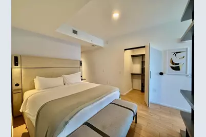 398 NE 5th Street #3907, Miami, FL 33132 - Photo 8