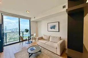 398 NE 5th St, Miami, FL 33132 - Photo 22