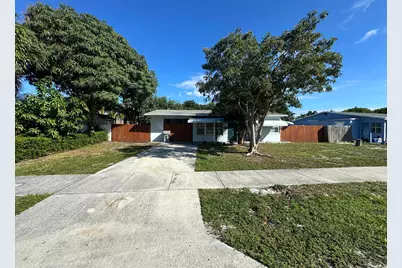 2550 NE 7th Terrace, Pompano Beach, FL 33064 - Photo 1