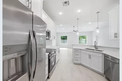 9366 103rd Court, Vero Beach, FL 32967 - Photo 2