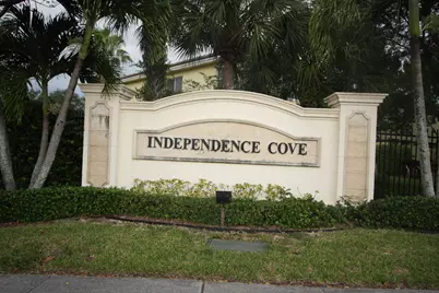 945 Imperial Lake Road, West Palm Beach, FL 33413 - Photo 1