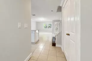 945 Imperial Lake Rd, West Palm Beach, FL 33413 - Photo 6