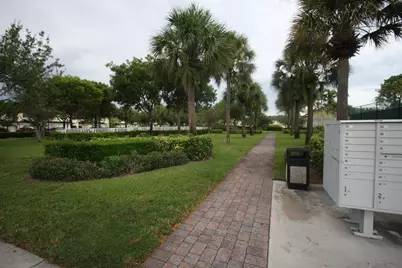 945 Imperial Lake Road, West Palm Beach, FL 33413 - Photo 26
