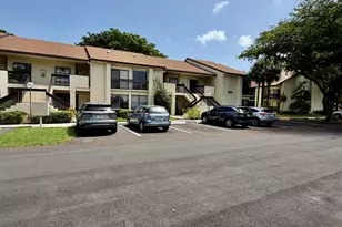 2011 SW 15th St, Deerfield Beach, FL 33442 - Photo 22
