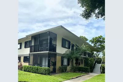 588 Trace Circle #211, Deerfield Beach, FL 33441 - Photo 2