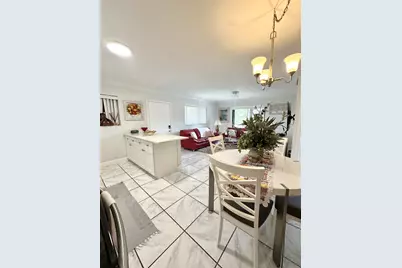 588 Trace Circle #211, Deerfield Beach, FL 33441 - Photo 4