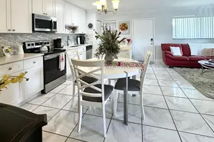 588 Trace Cir, Deerfield Beach, FL 33441 - Photo 8
